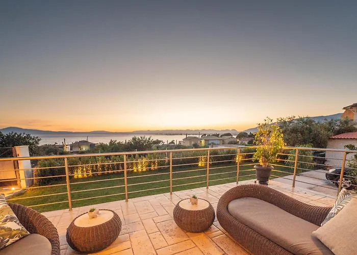 Tatil Evi Thea Seaview Luxury Living Kalamata