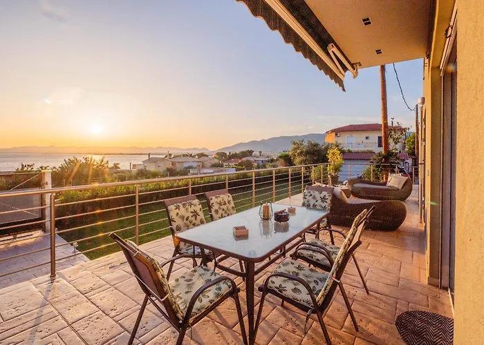 Thea Seaview Luxury Living *