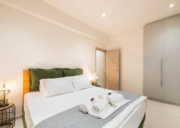 Thea Seaview Luxury Living