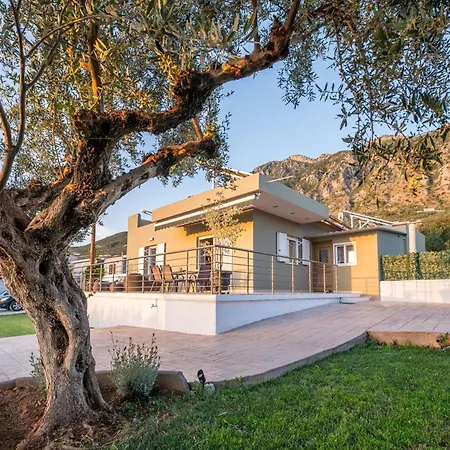 Prázdninový dům Thea Seaview Luxury Living