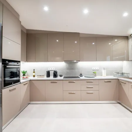 Thea Seaview Luxury Living Kalamata