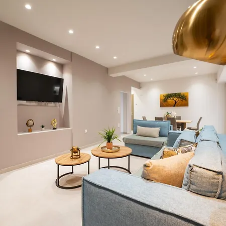 Thea Seaview Luxury Living *