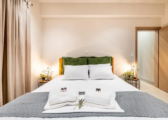 Thea Seaview Luxury Living Каламата