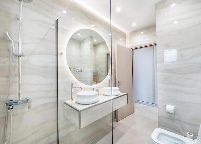 Thea Seaview Luxury Living *