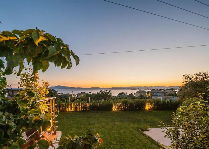 Thea Seaview Luxury Living Kalamáta