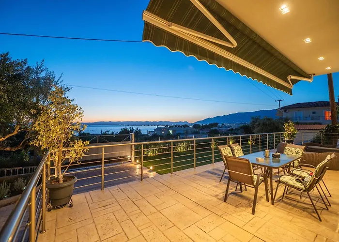 Nyaraló Thea Seaview Luxury Living *